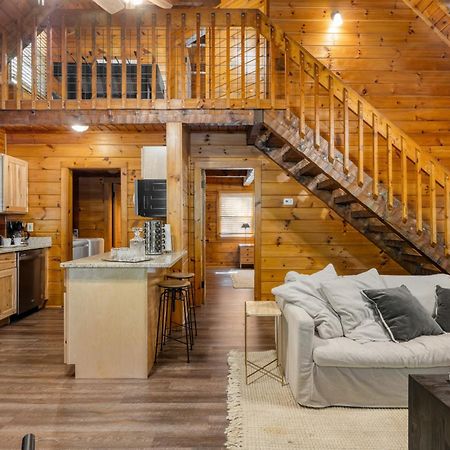 Dudley IV By Avantstay Cosy Cabin W Hot Tub Sweeping Views Pigeon Forge Luaran gambar